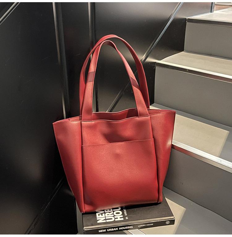 Large Capacity Women's Spring and Summer New Commuter Shoulder Bag Casual Fashion Portable Tote Bucket Bag