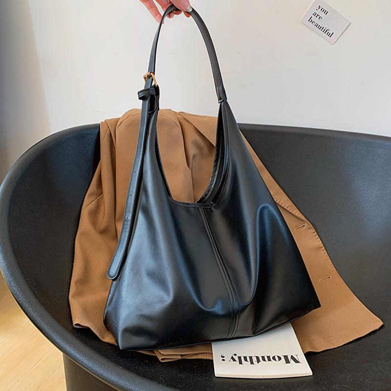 

Women s tote bag, large capacity, fashiable, versatile, handbag, simple, casual, shoulder bag, cross-body bag, Japan and Korea (30cm<Max Length<50cm) чёрный