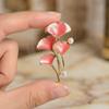 Brooch Pin Enamel Finish Imitation Pearls Ginkgo Leaf Design Zinc Alloy Pin with Gold-Plated Edges Suits Coats Sweaters Badge