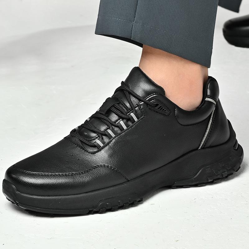 2025 Men's Live Broadcast Casual Soft Sole Dad Shoes - Winter Breathable Leather Sneakers