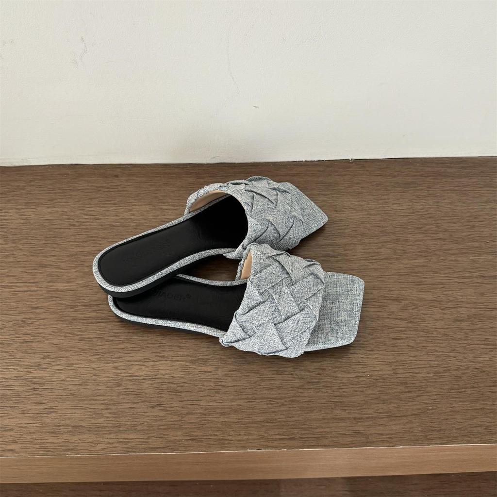 Fashion Shoes Square Toe Rubber Flip Flops Woman's Slippers Slides Hawaiian 2025 Flat Scandals Flat Shoes Female Woman's Slippers Square