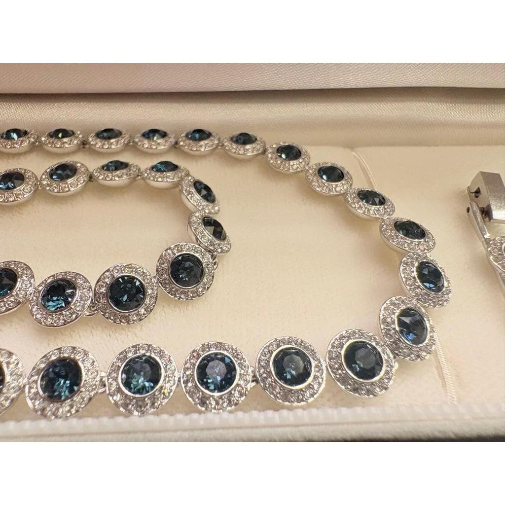 Used Swarovski Una necklace bracelet set