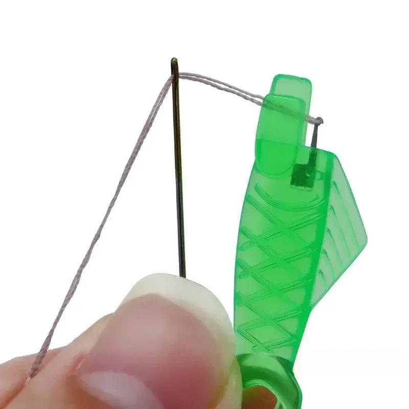 Dispositivo Passafilo in Plastica a Forma di Pesce, Pezzo Passafilo, Accessori per Cucire Abiti Gadget Passafilo Fai da Te