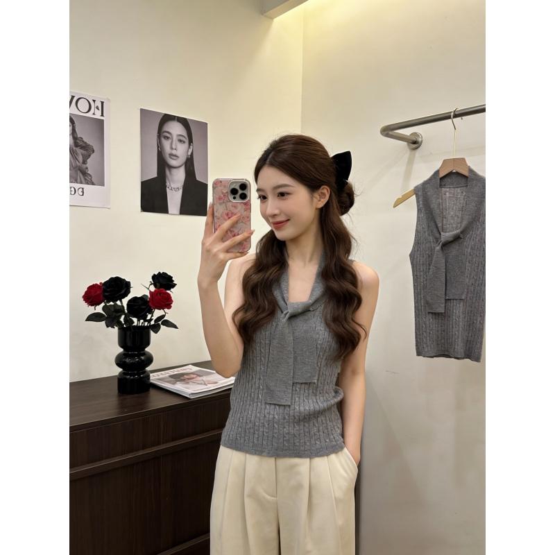 Strap-back Tank Top for Women, New Summer Outerwear Style, Extremely Beautiful, Backless, High-end, Sleeveless, Neck-attached Top