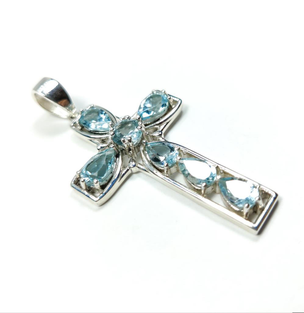 Pendentif Croix Topaze Bleue: Bijoux Religieux en Argent Sterling