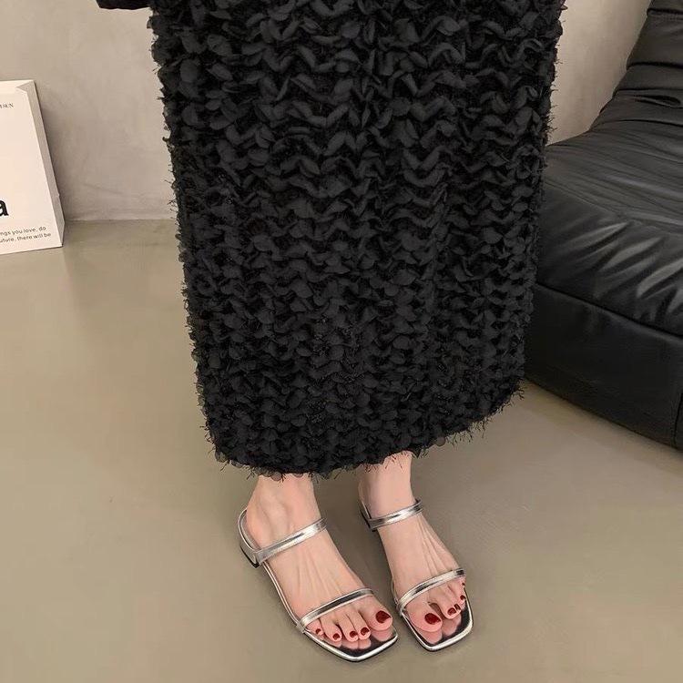 French One-word Belt Versatile Fashion Thick Heel 2025 New Cool Slippers Women's New Chinese Sandals Summer Skirt