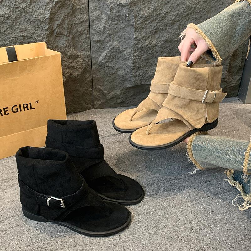 Roman cool boots, sleeves, trousers, short boots, flat bottom stacking boots for women's outer wear 2025 summer new French toe cold boots