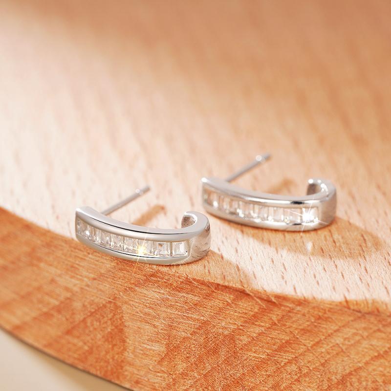 Fashion Contracted One Line Stud Earrings Full Geometric Cubic Zirconia Simple Stylish Daily Wear Women Earrings Jewelry