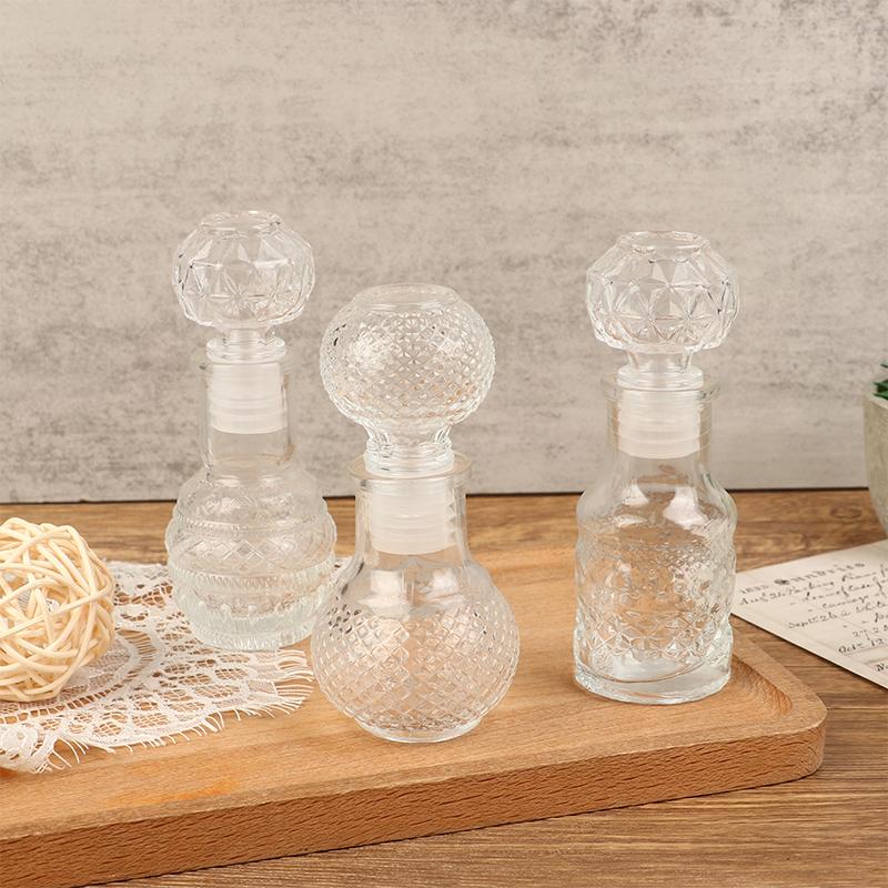 1Pc 50ml Whisky Glass Liquor Bottles With Screw Cap For Alcohol Carved Perfume Honey Jar Mini Container Wedding Handmade Gift