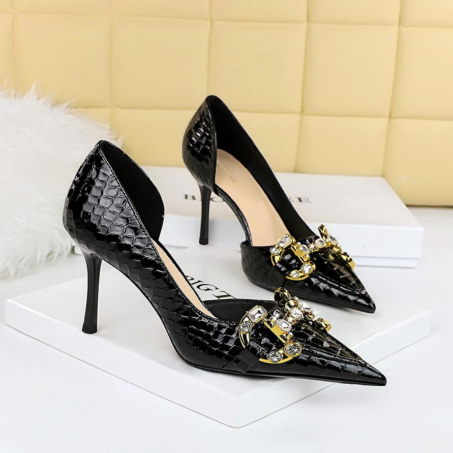 Women's Banquet High Heels Slim Heels High Heels Shallow Mouth Pointed Side Hollow Metal Water Diamond Buckle Single Shoes
