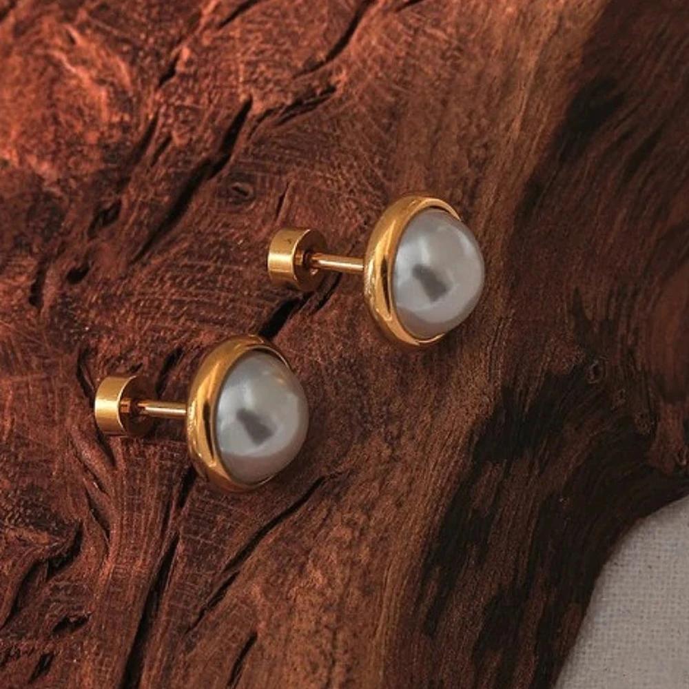 Retro Bezeled Imitation Pearls Screw-Back Dome Stud Earrings Stainless Steel Trendy Simple Charm Jewelry for Women Gift