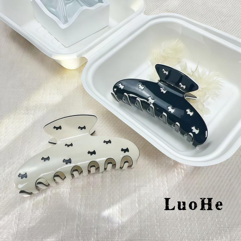 Korean Style Hollow Dog & Shark Hair Clip - Chic, Versatile Updo Claw for Women