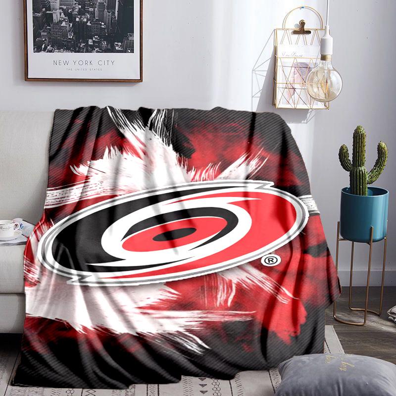 Carolina Hockey Logo Throws Blanket Flannel Blankets Plush for Couch Bed Gifts for Men Women Travel picnic blanket Christmas fan gifts