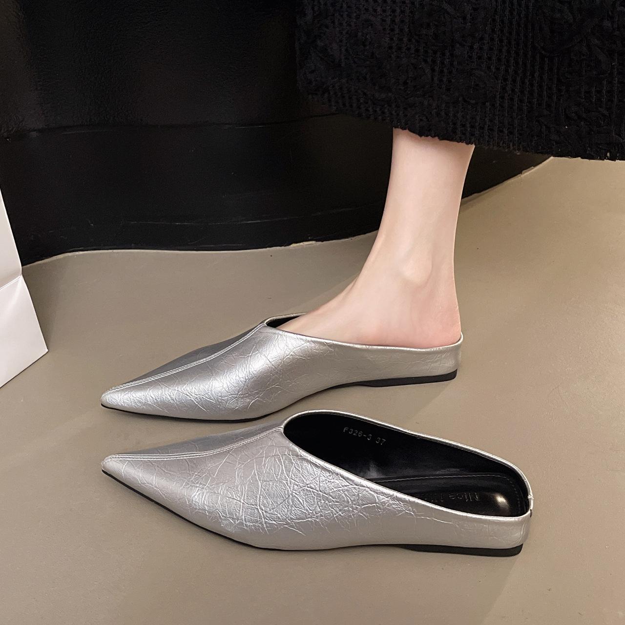 

2025 spring new simple solid color pointed flat sole single shoes versatile flat heel bag head half drag outer wear women sandals women 35 серебряный