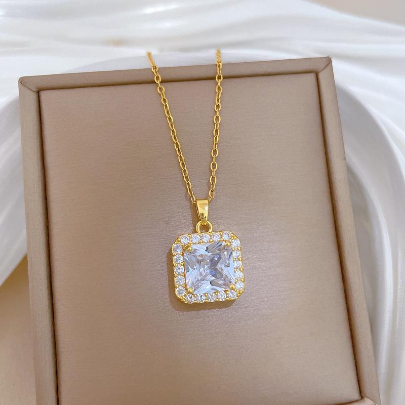 Titanium Steel, Micro-Inlaid Zircon Square Light Luxury Temperament Gorgeous Full Diamond Necklace Female Versatile Collarbone Chain