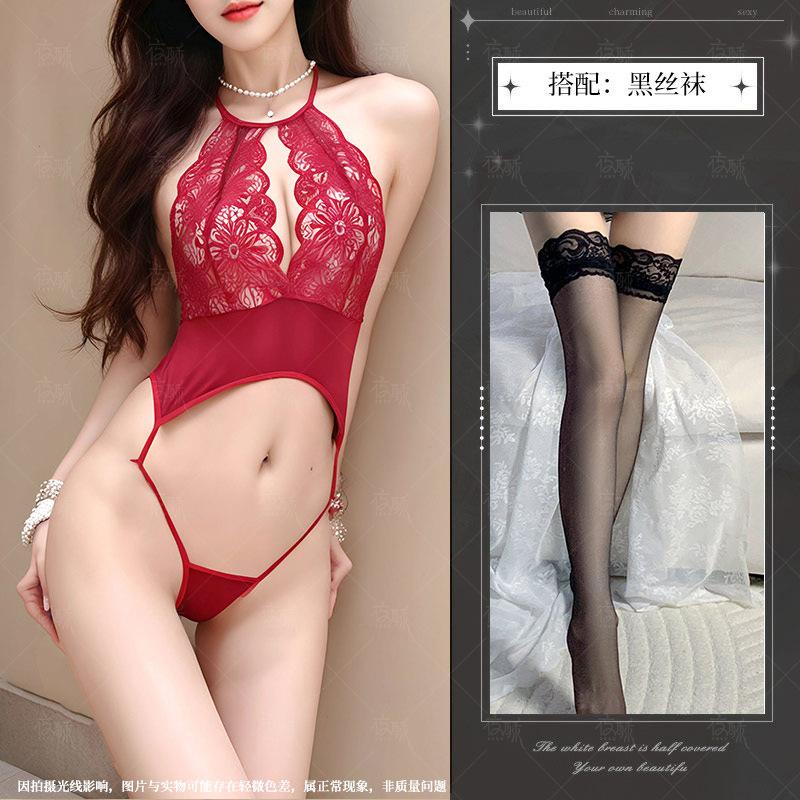 Sexy underwear, sexy pajamas, small breasts, shame onesie, female seduction, no transparent passion clothes on the bed