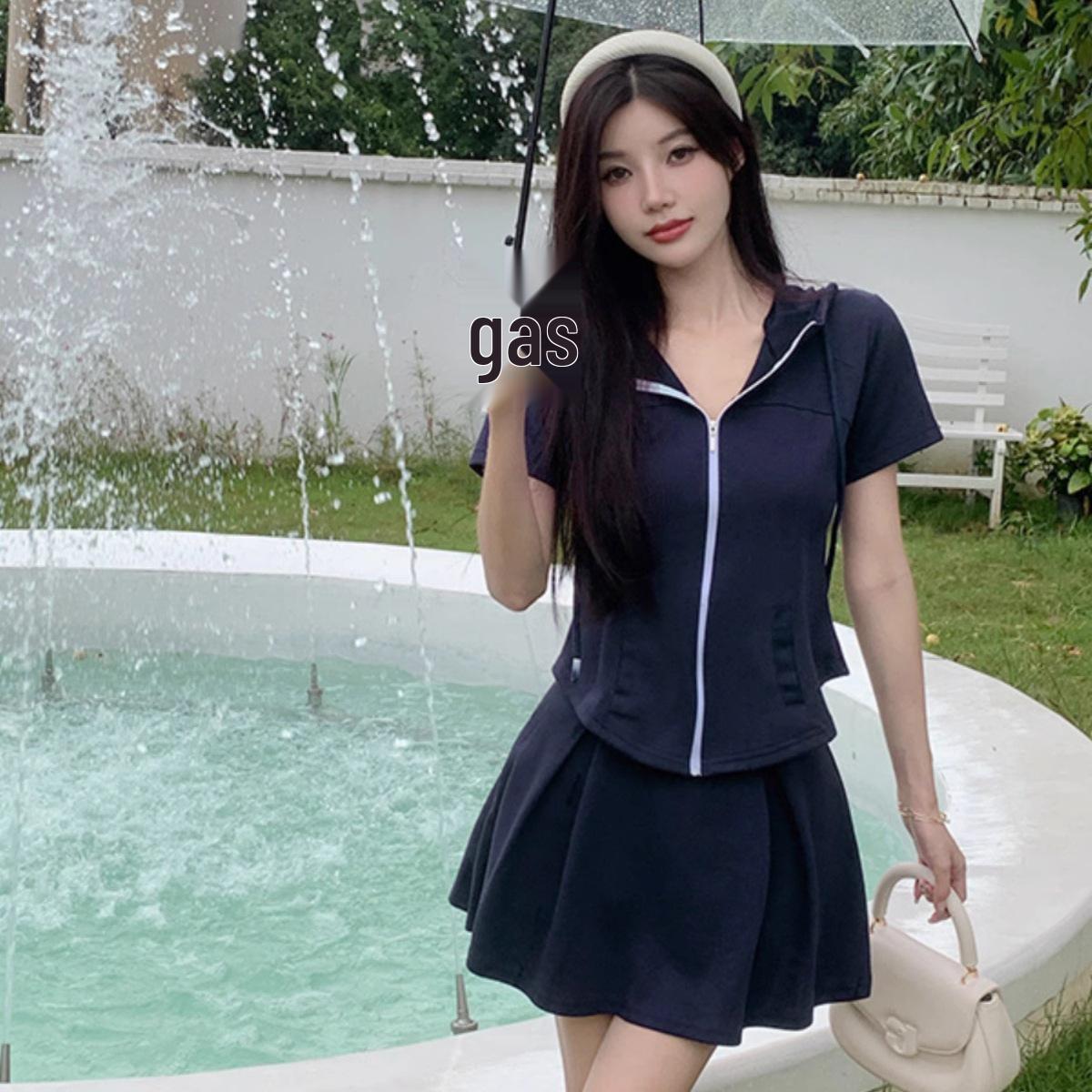 

Women s Summer Casual Hooded T-shirt & A-line Pleated Skirt Two-Piece Set S