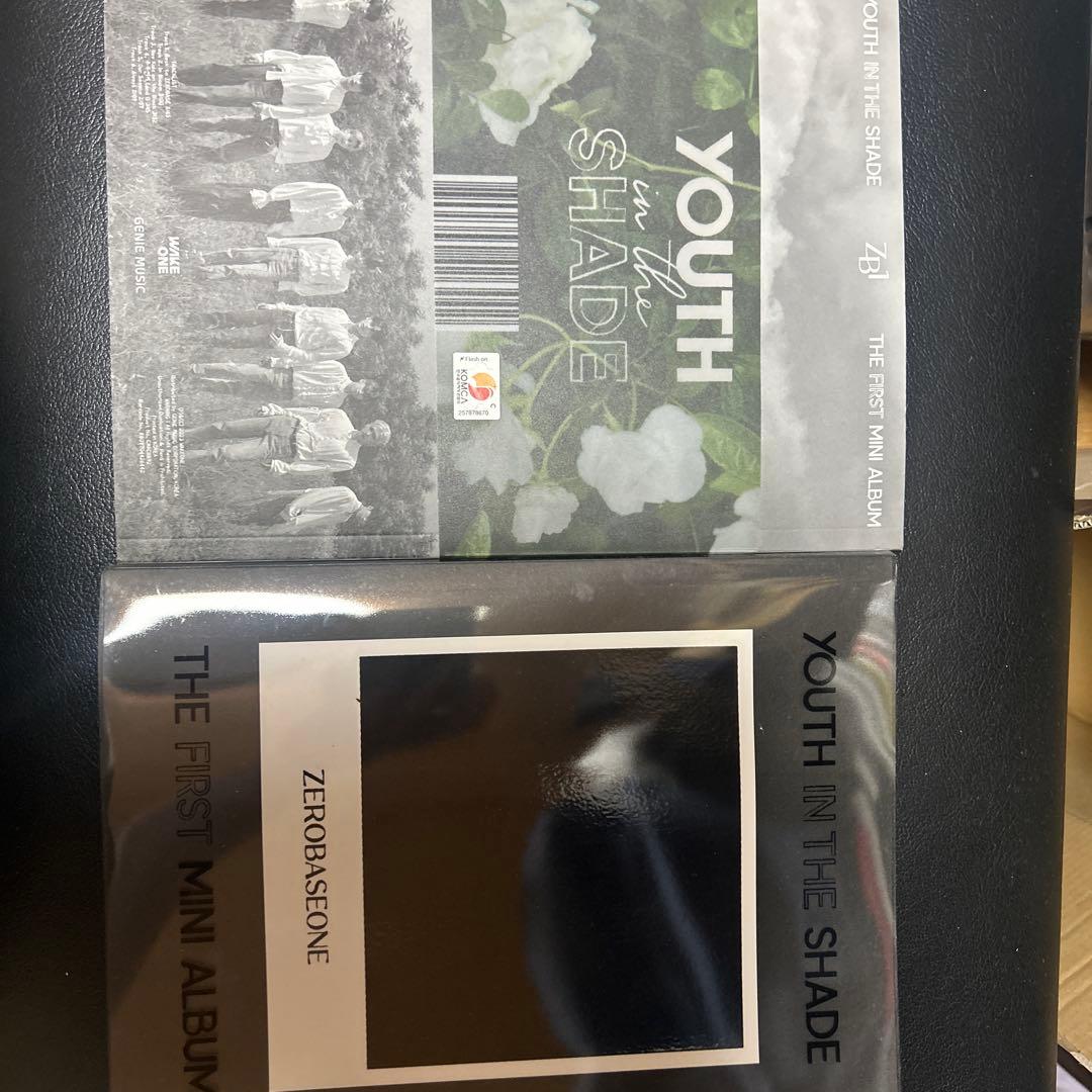 

[USED] ZEROBASEONE photo book, trading cards