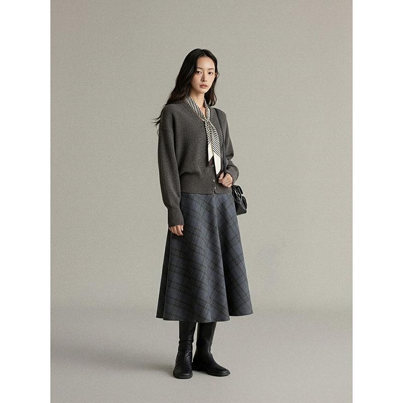 

Green Winter Retro High-Waisted Diamond A-line Skirt Women s Y3718F M (80-110 cm)