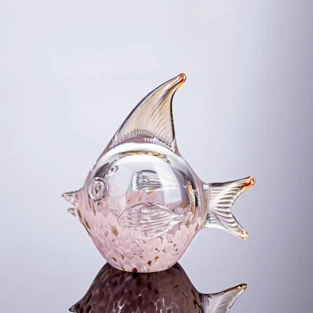 Light Luxury Crystal Glass Fish Figurine, Minimalist Home Decor Ornament for Living Room Bedroom, Office Display Art Piece