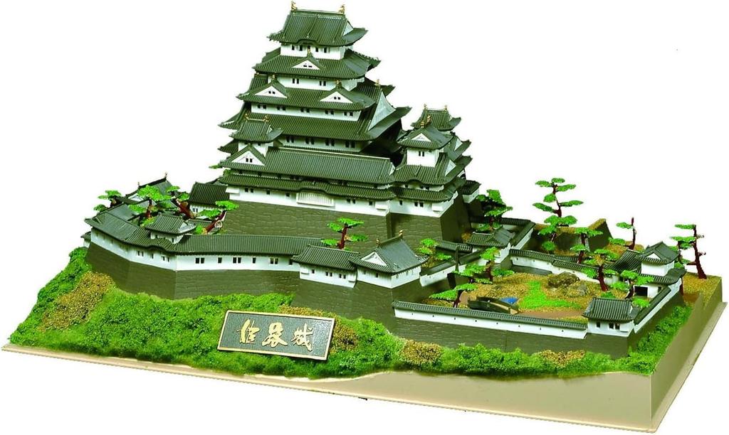 Doyusha 1/380 Japan's Famous Castle Deluxe Himeji Castle Plastic Model DX-1 Molded Color