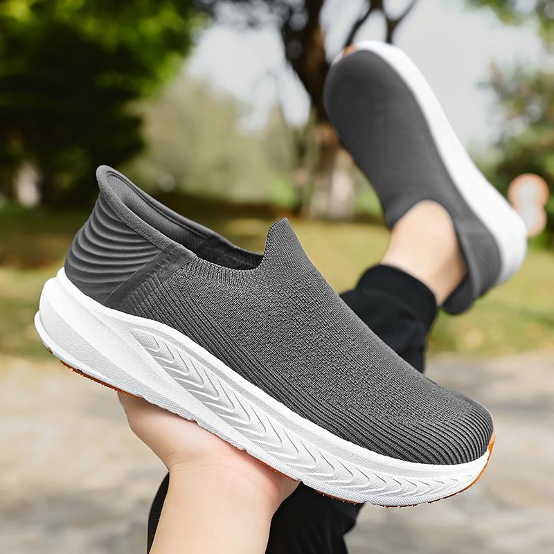 TUINANLE Barefoot Shoes Men Wide Toe  Flats Shoes Classic Slip-On Loafers Men Lightweight Breathable Driving Sneakers