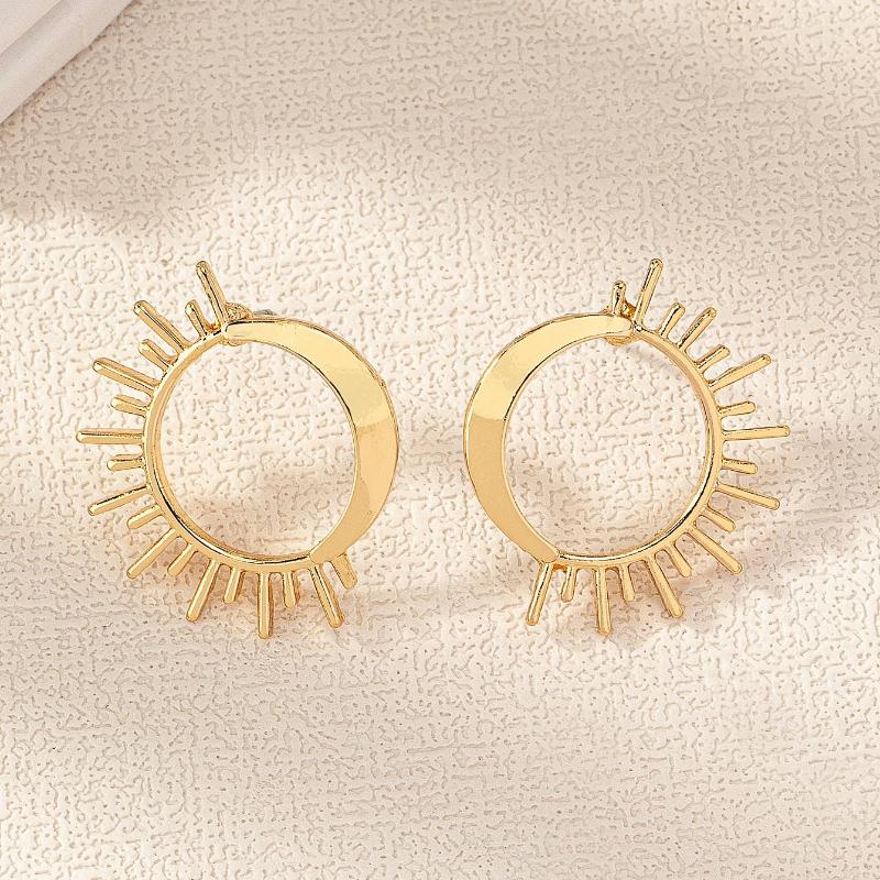 1 Pair Simple Sun Moon Design Stud Earring for Women