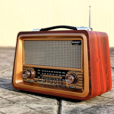 Vintage Multi-Band Solid Wood Rechargeable Radio With Wireless Bluetooth Connection USB Mp3 Player Outdoor Portable Speaker