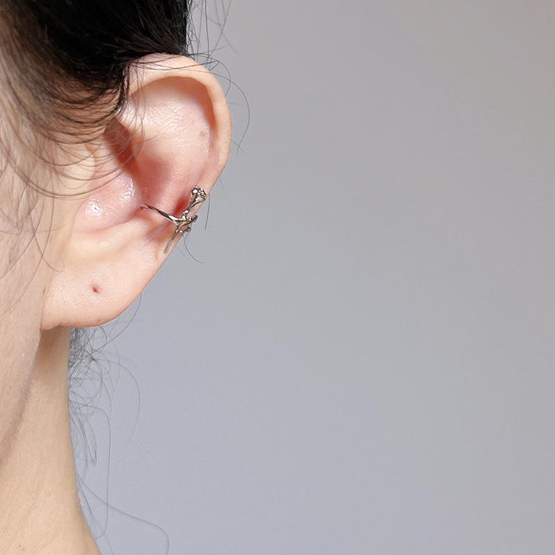 Rose Ear Clips Without Ear Piercings Female French Retro Metal Abstract Art Flower Ear Bone Clips