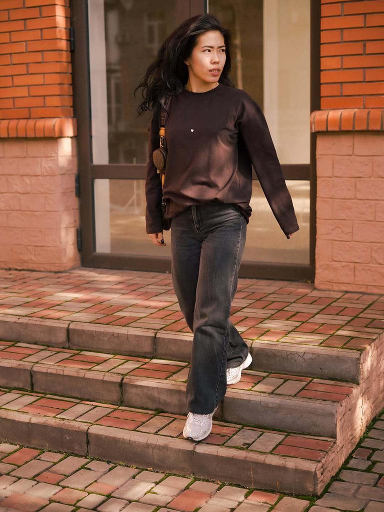 Unisex Heart Print Logo Casual Loose Long Sleeve T-shirt for Early Spring