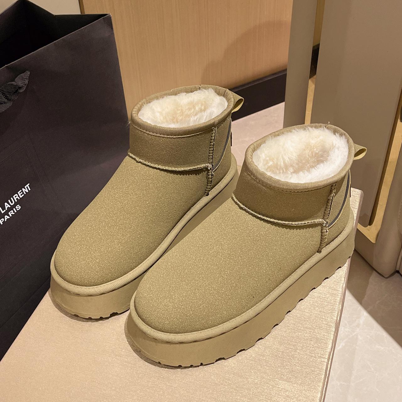 

[Отправка в тот же день] Новые женские зимние водонепроницаемые утолщенные теплые хлопковые ботинки на толстой подошве с бархатной подкладкой и нескользящей подошвой 40