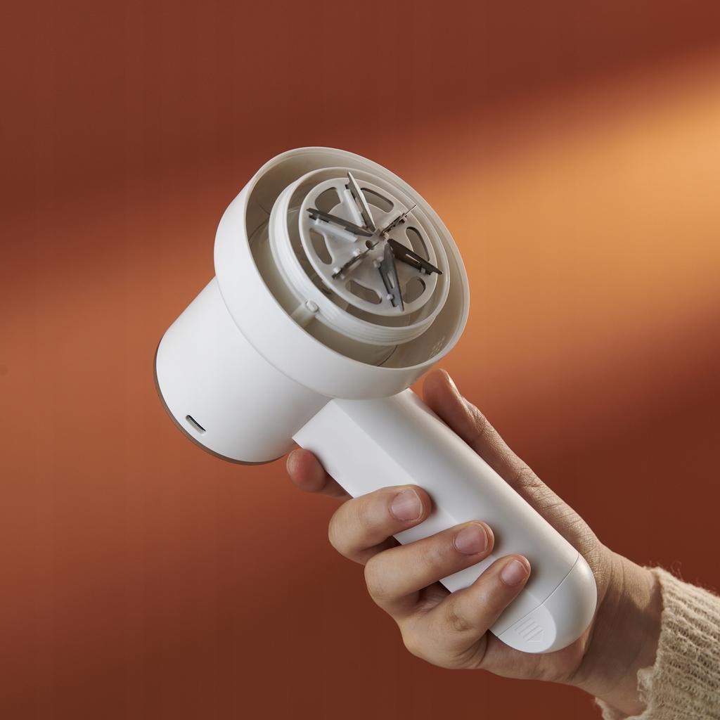 CLOTHES, FABRIC, AND UPHOLSTERY SHAVER, POWERFUL, RECHARGEABLE, USB, 2000mAh + 3 blades