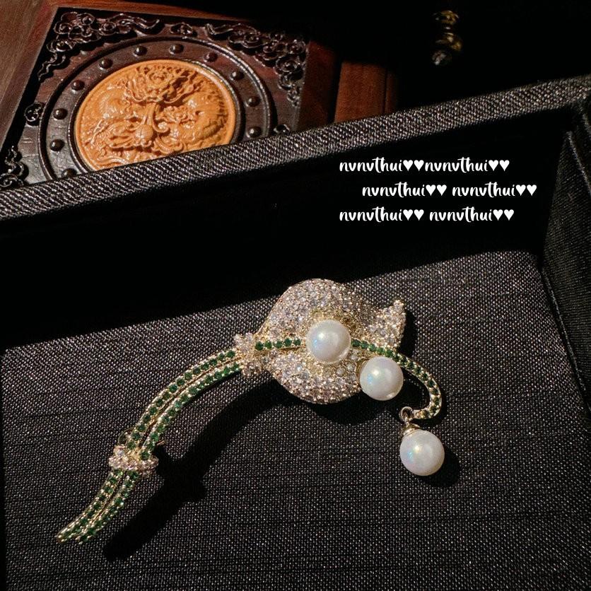 Light Petal Concubine Peony Flower Jewel Brooch, Tahiti, Deep Sea Bead Calla Lily Pearl Flower Brooch