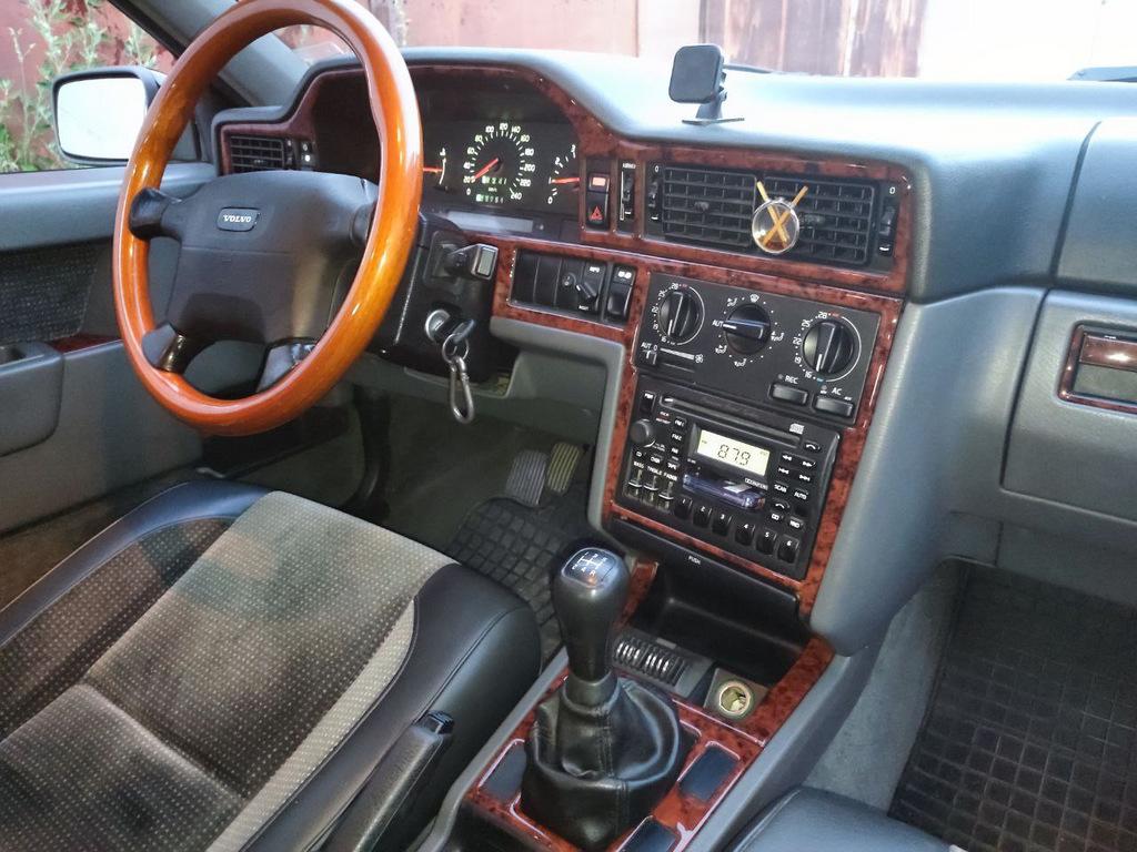 

Накладки на панель (1993-1997) Дерево для Volvo 850