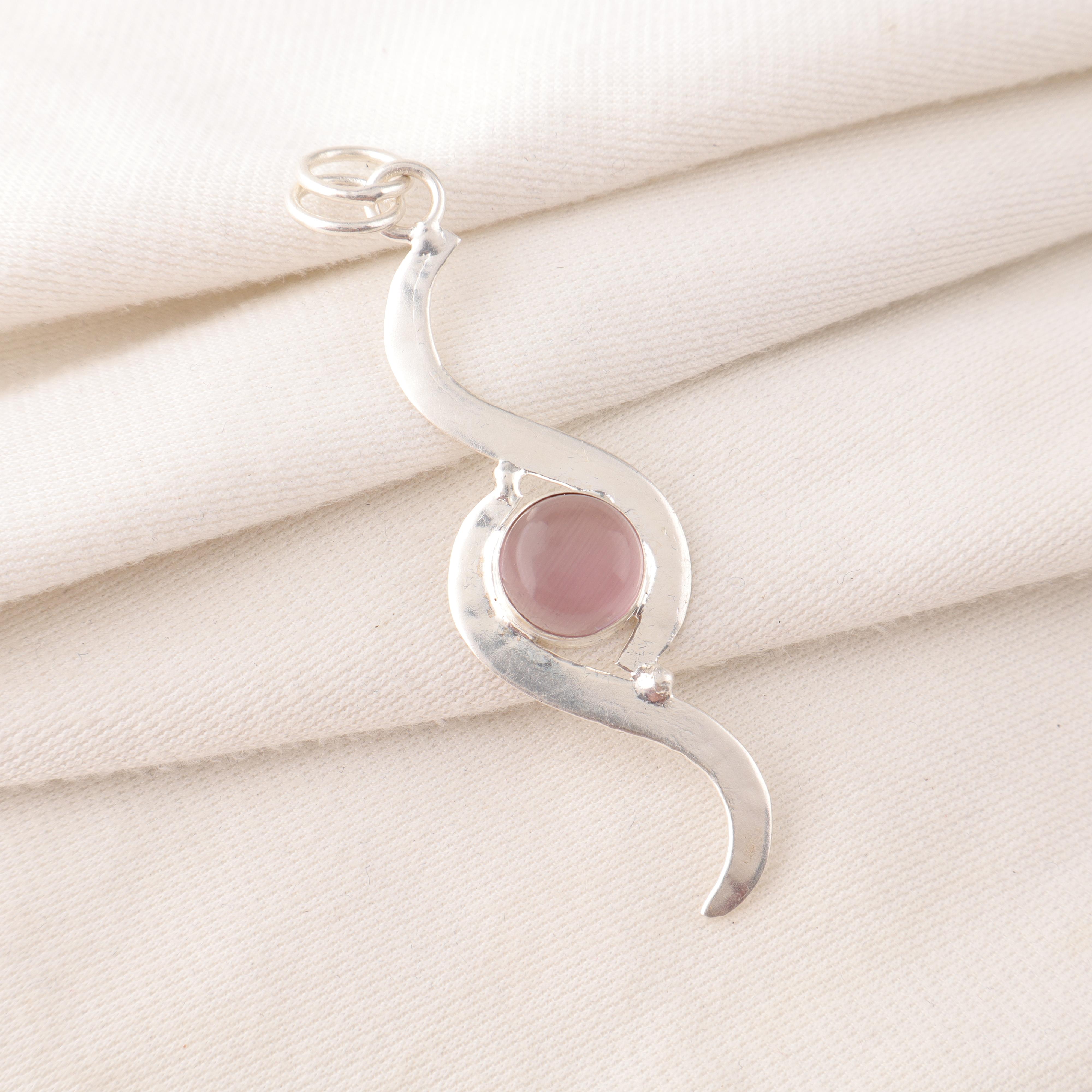 

Кулон из серебра 925 пробы с фиолетовым кошачьим глазом, Ювелирные изделия ручной работы из серебра, Великолепные ювелирные изделия с кошачьим глазом для подарка 2.59 Inches розовый