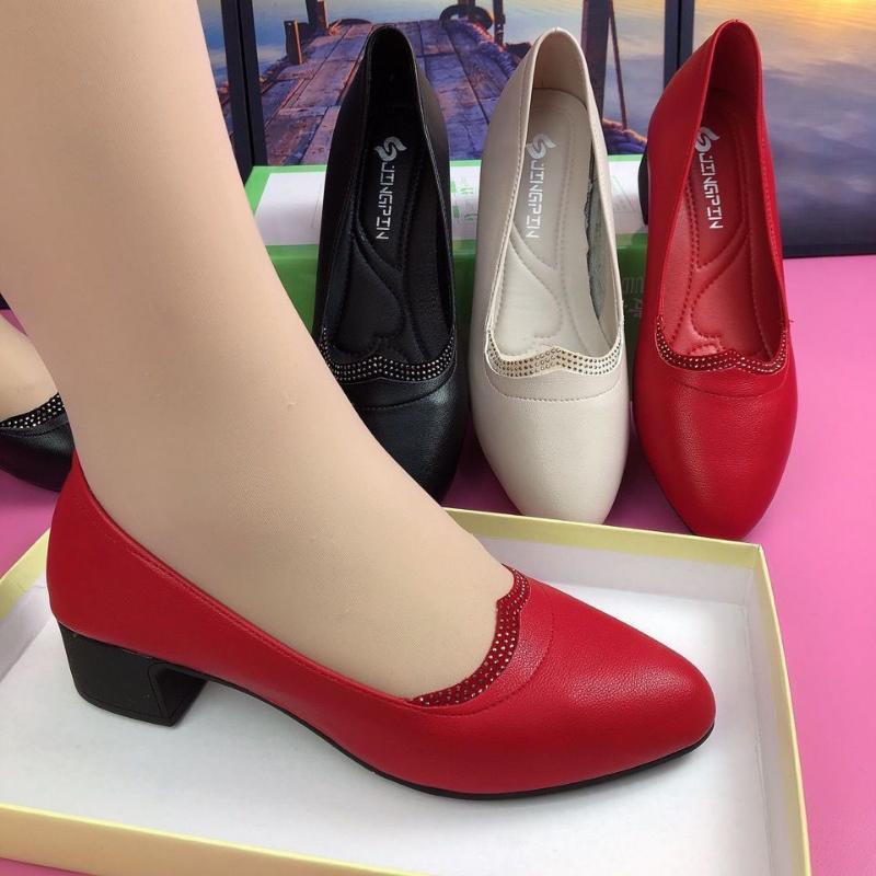 Women Leather Shoes Soft-soled Round Toe Thick-heeled Comfortable Breathable Shoes Middle Heel Anti-slip Shoe Footwears