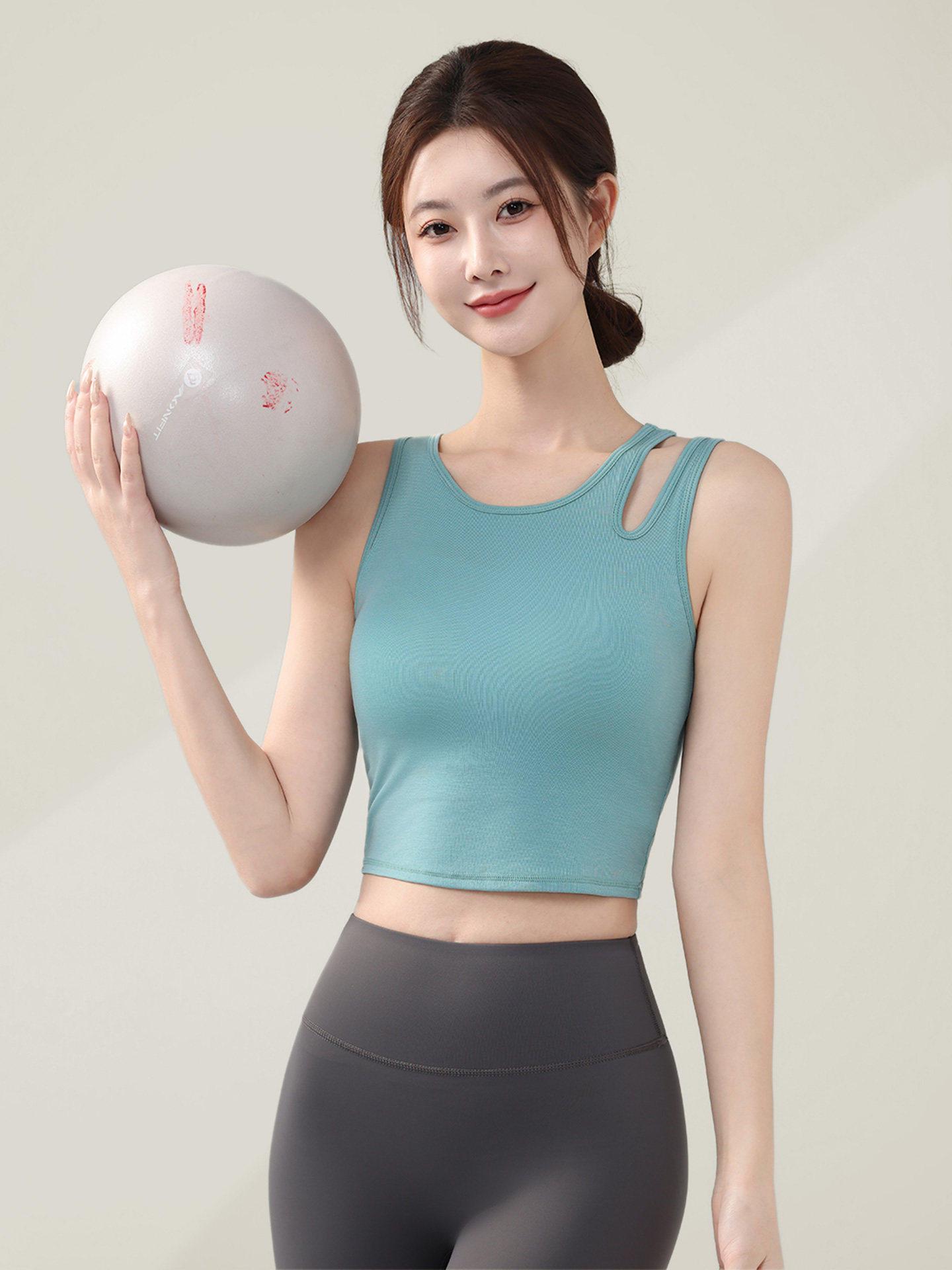 

Потрясающий женский комплект из высококачественных топов для йоги и пилатеса Весна/Лето 2026 Large