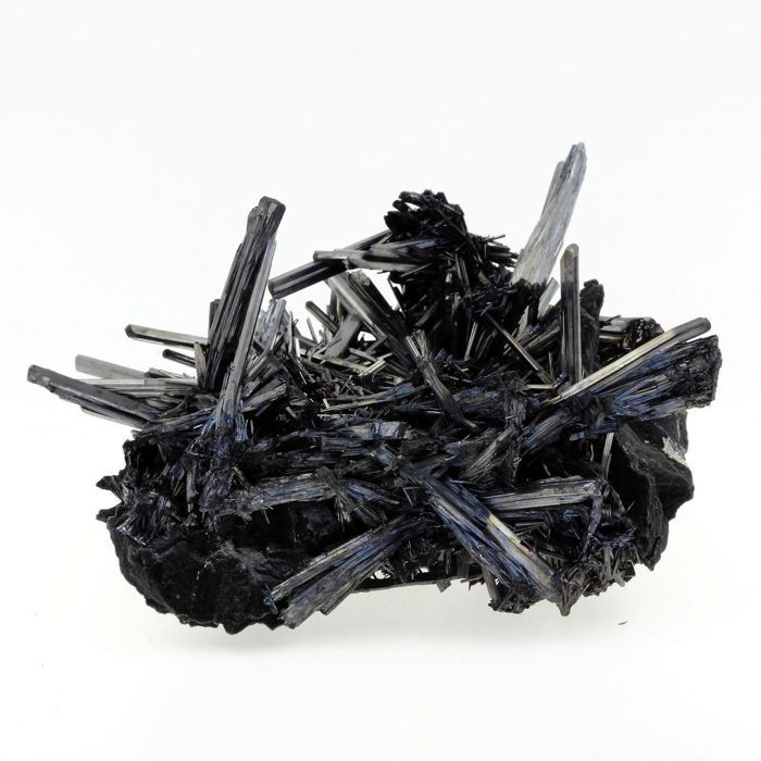 Stibnite 1470.1 carats