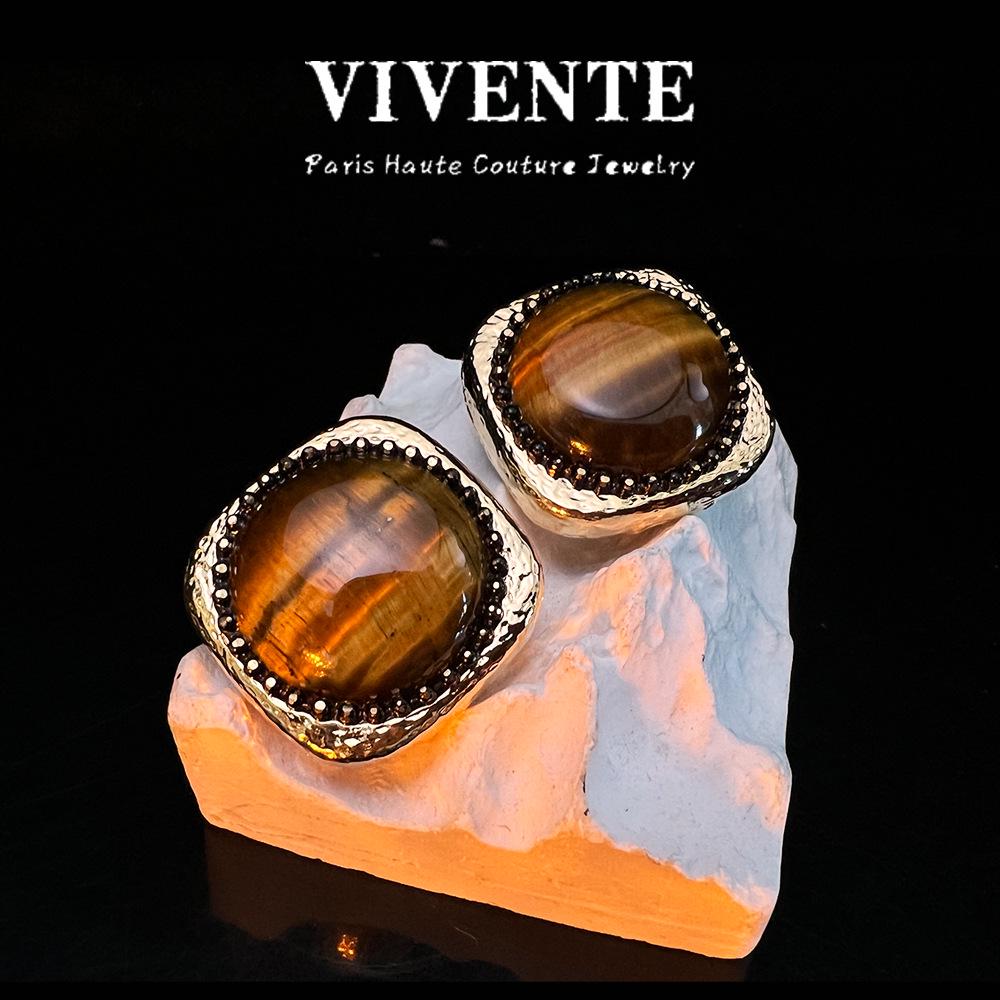 Maillard Vintage Hepburn-Style Gemstone Stud Earrings