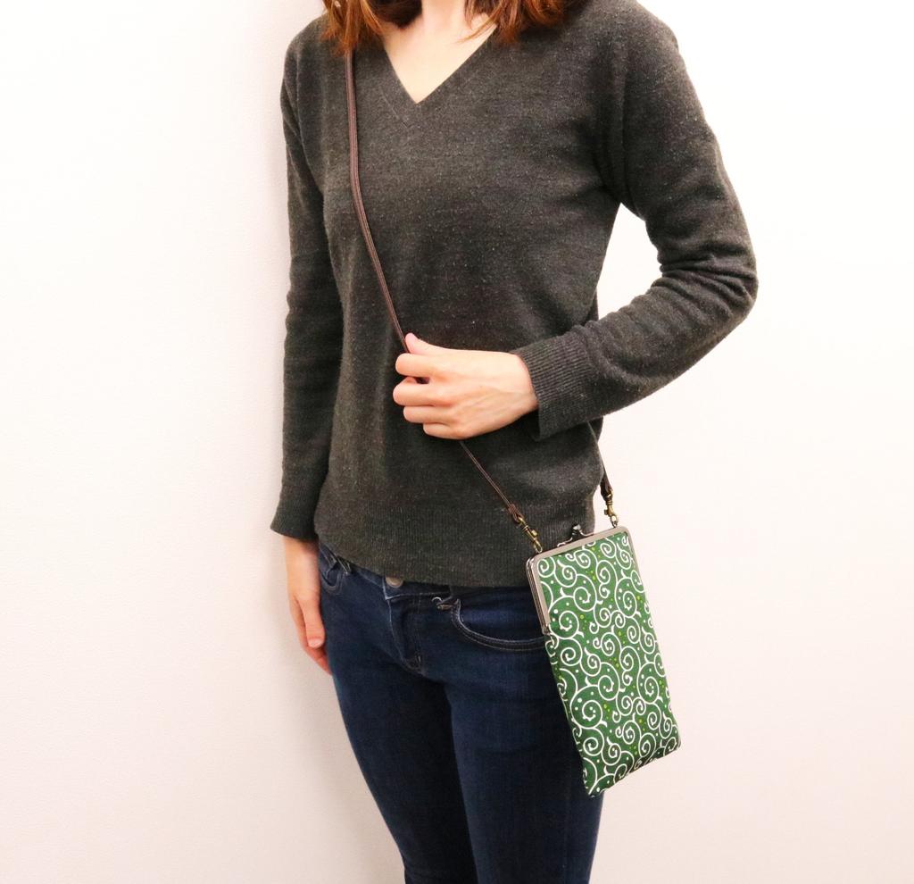 Kyosuke Made in Japan Slim Goshuincho Case with Clasp Small Item Arabesque Dot Green Closure, Pouch, Pattern,