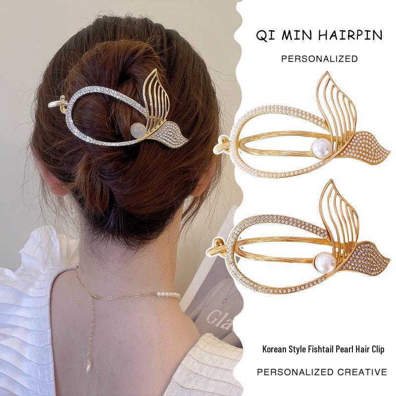 

Korean Pearl Fishtail Hair Clip: Elegant Summer Celebrity Style