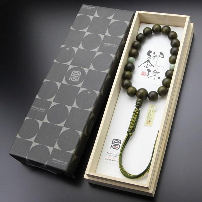 [Nenzu] Jodo Shinshu Prayer Beads - Men's 18 Beads - Green Sandalwood & Sodalite - Silk Cord - 101180006 (with Prayer Bead Bag)