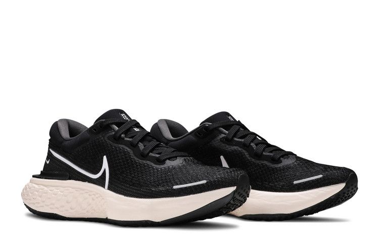 Nike Wmns ZoomX Invincible Run Flyknit 'Black White'