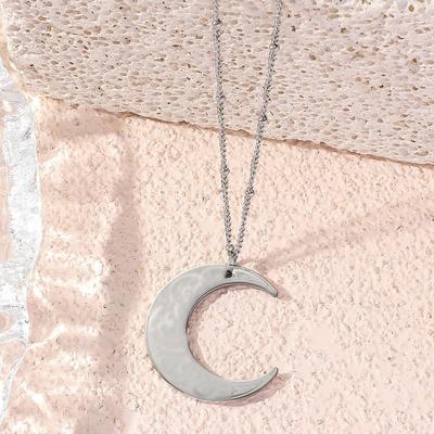 Collana con Ciondolo a Mezzaluna Versatile: Catena clavicolare in acciaio al titanio a 4 colori