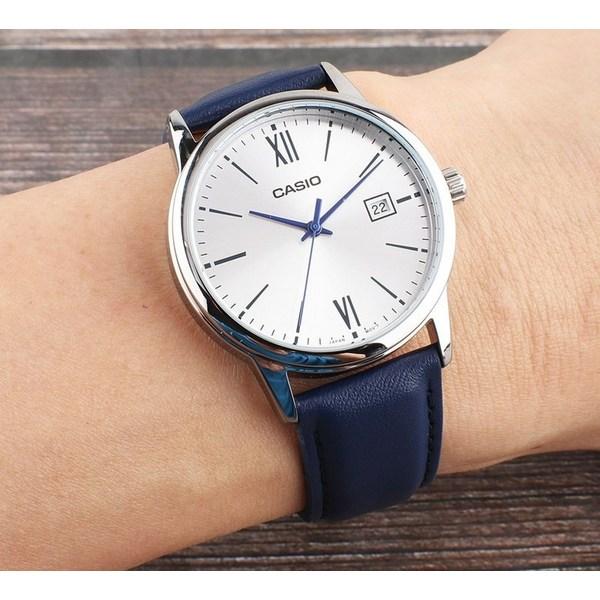 Casio Men's Leather Band Wrist Watch MTP-V002L-2B3U