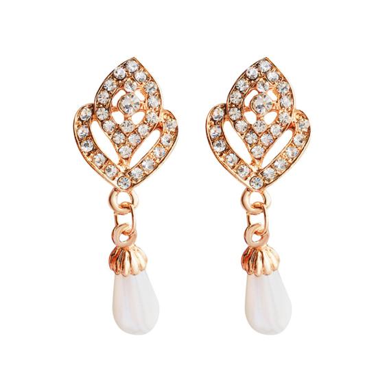 

Очаровательный декор в форме капли для ушей