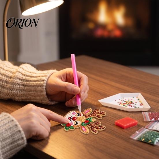 Clothing Embellishment Brooch 6Pcs/Set DIY Christmas Rhinestone Painting Kit, Santa Snowman Reindeer Tree Candy Cane Badge Bell Pin, Holiday