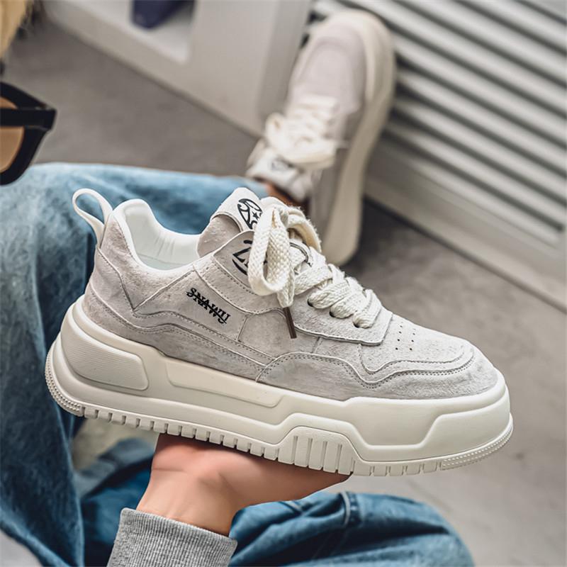 Men 's Casual Four Seasons Fashion Skateboarding Students Comfortable Sneakers Boys Trending Soft Sole Breathable Shoes