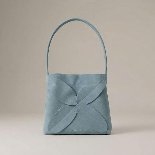Suin 4-Leaf Tote Bag - Powder Blue