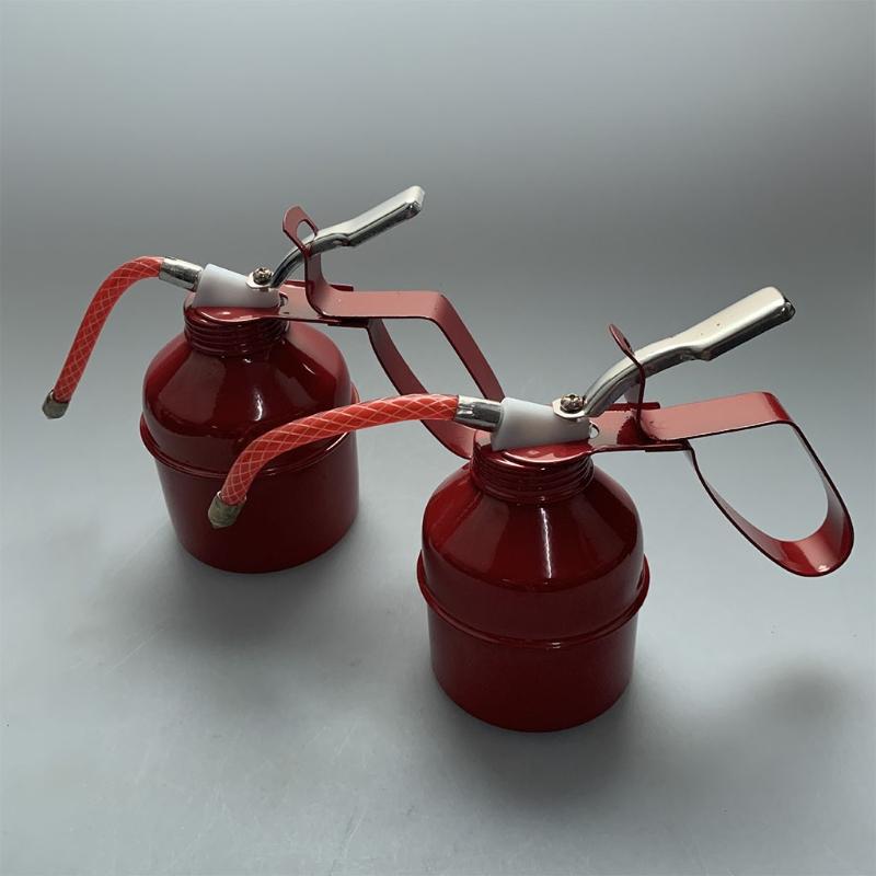 1 ks pumpa na olejovou nádobu vysokotlaké pistole odolné proti korozi 300/500 ml ruční olejová nádobka na olejový vstřikovač s hadicí 125/130 mm